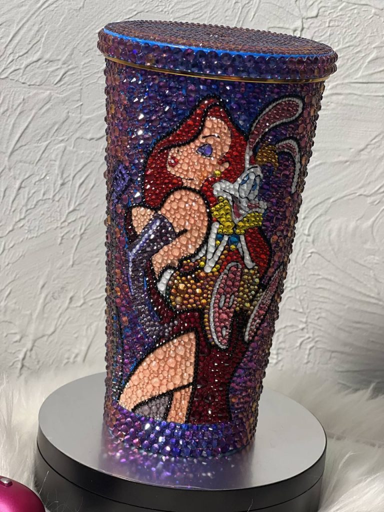 стразы «падают»